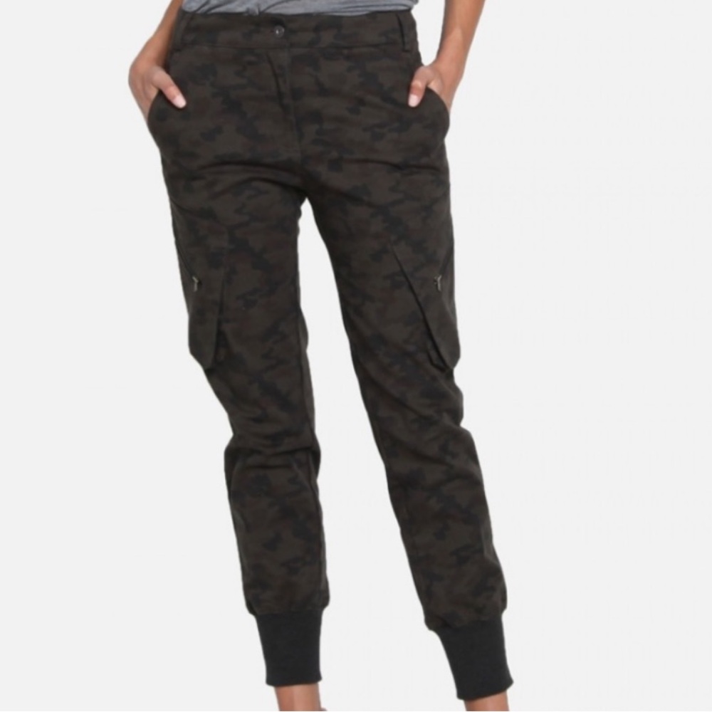$198 James Jeans 25 Boyfriend Cargo Shadow Camo Camouflage Combat Jogger Pant
